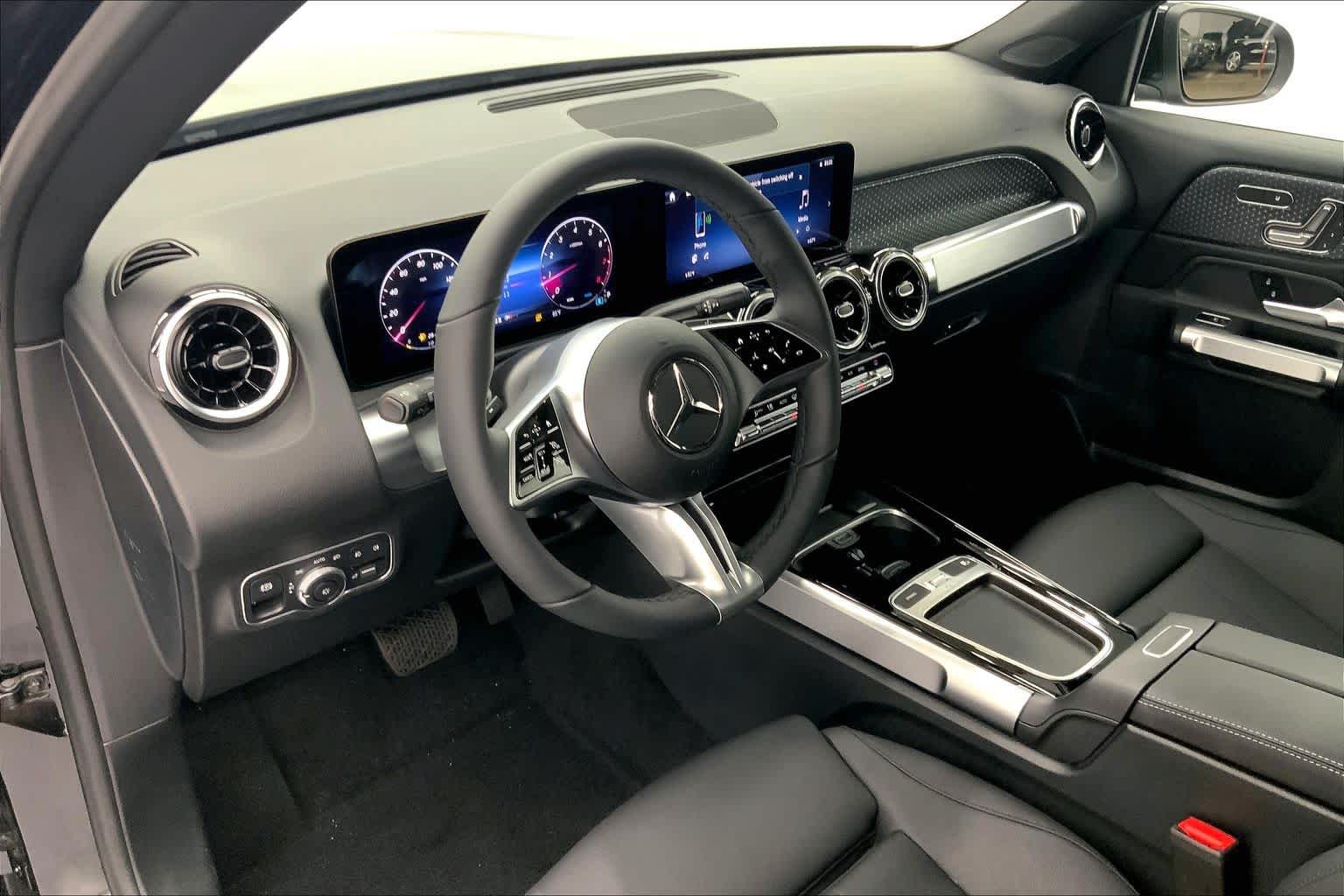 2026 Mercedes-Benz GLB 250 SUV