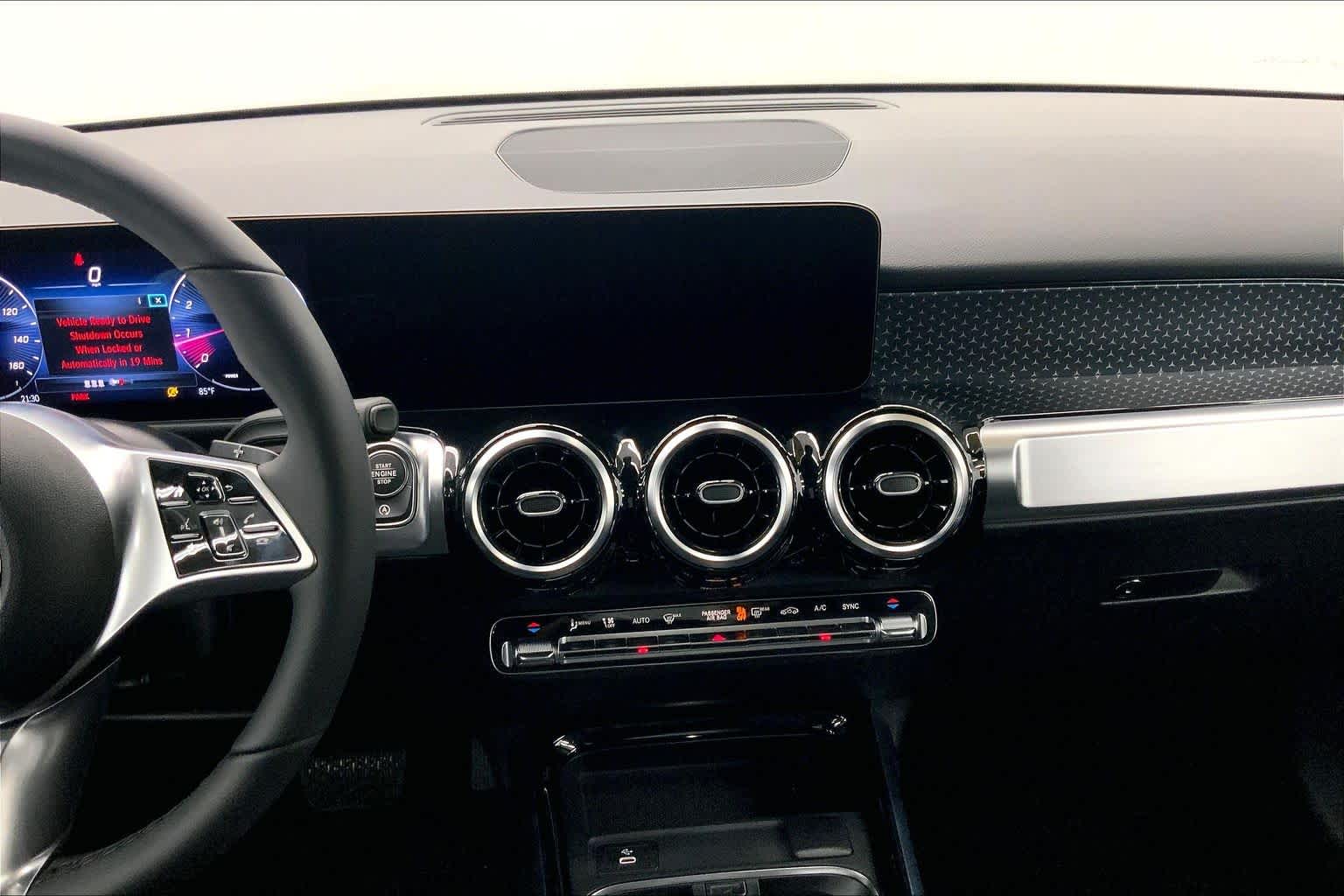 2026 Mercedes-Benz GLB 250 SUV