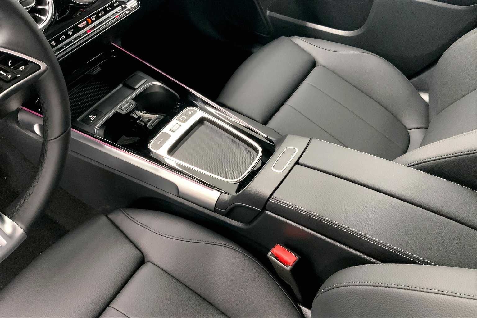 2026 Mercedes-Benz GLB 250 SUV