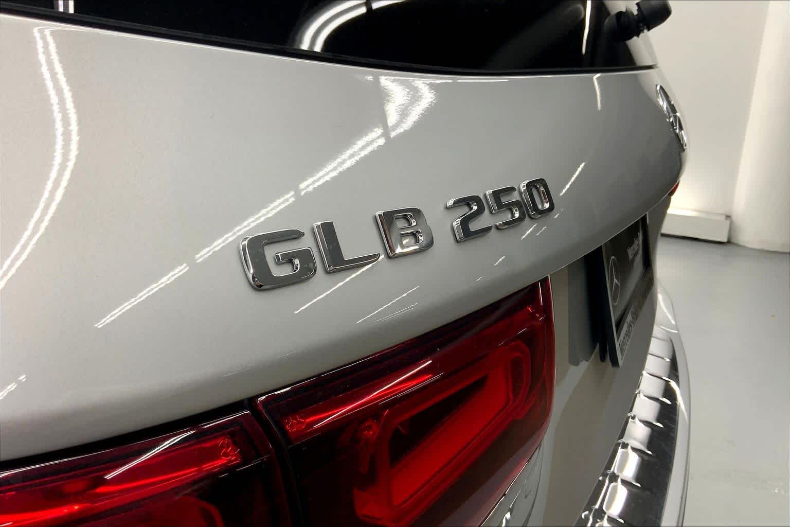 2023 Mercedes-Benz GLB 250 SUV