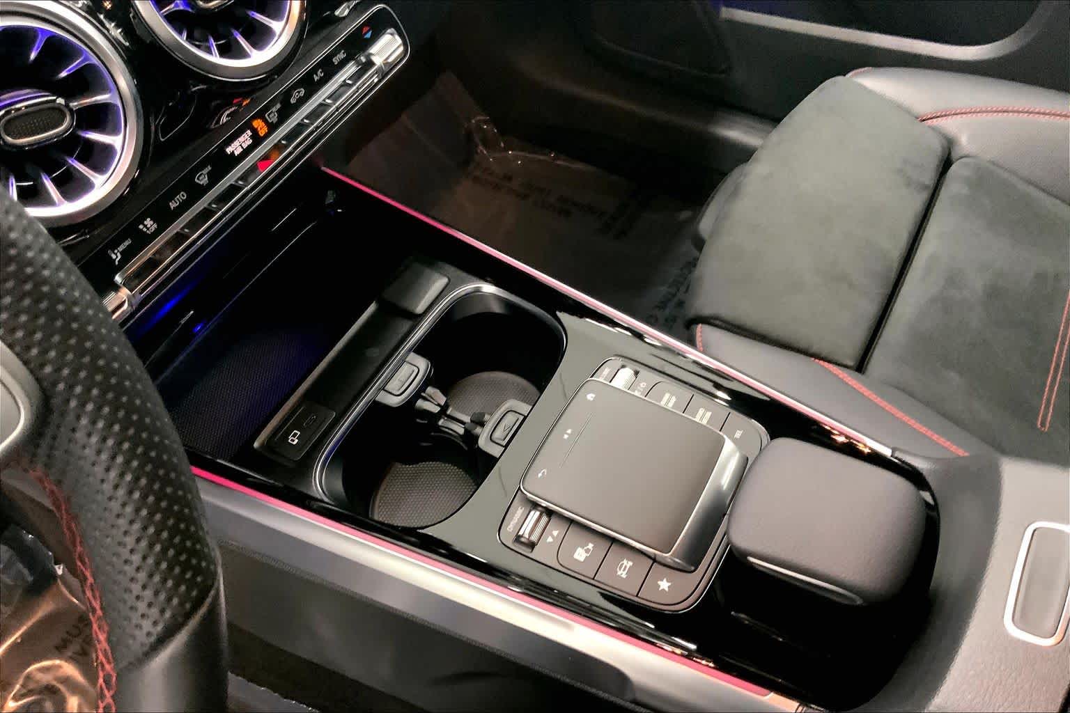 2023 Mercedes-Benz GLB 250 SUV