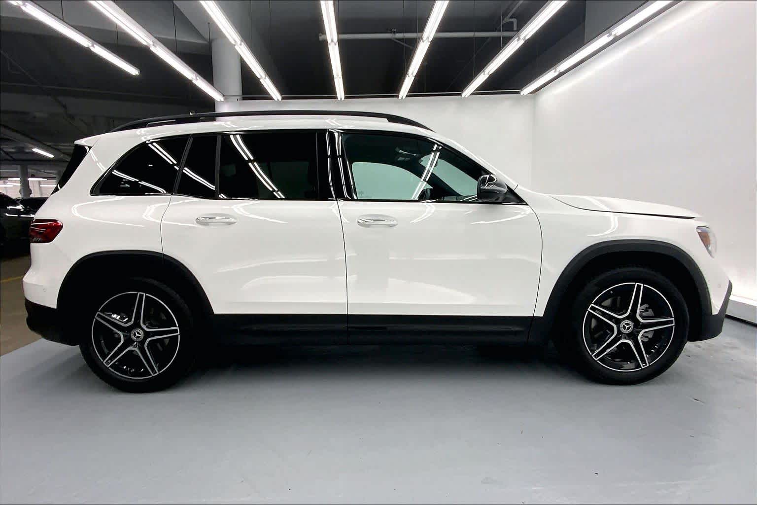 2023 Mercedes-Benz GLB 250 SUV