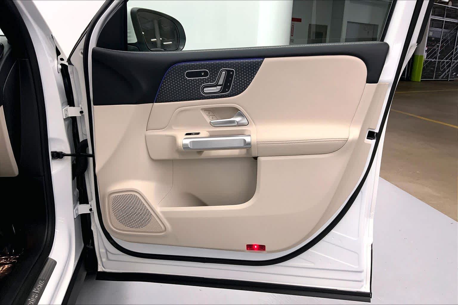 2025 Mercedes-Benz GLB GLB 250