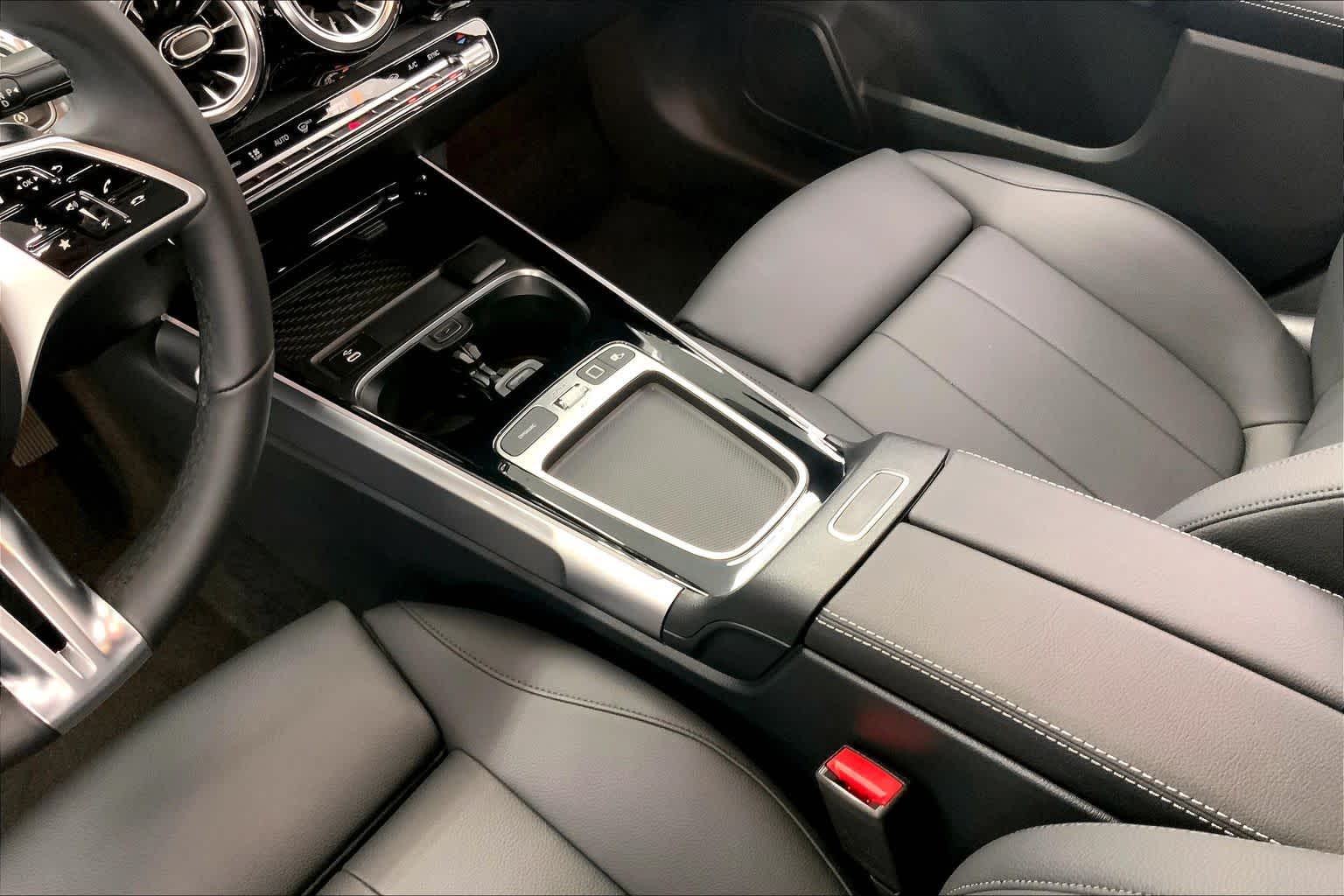 2025 Mercedes-Benz GLB GLB 250