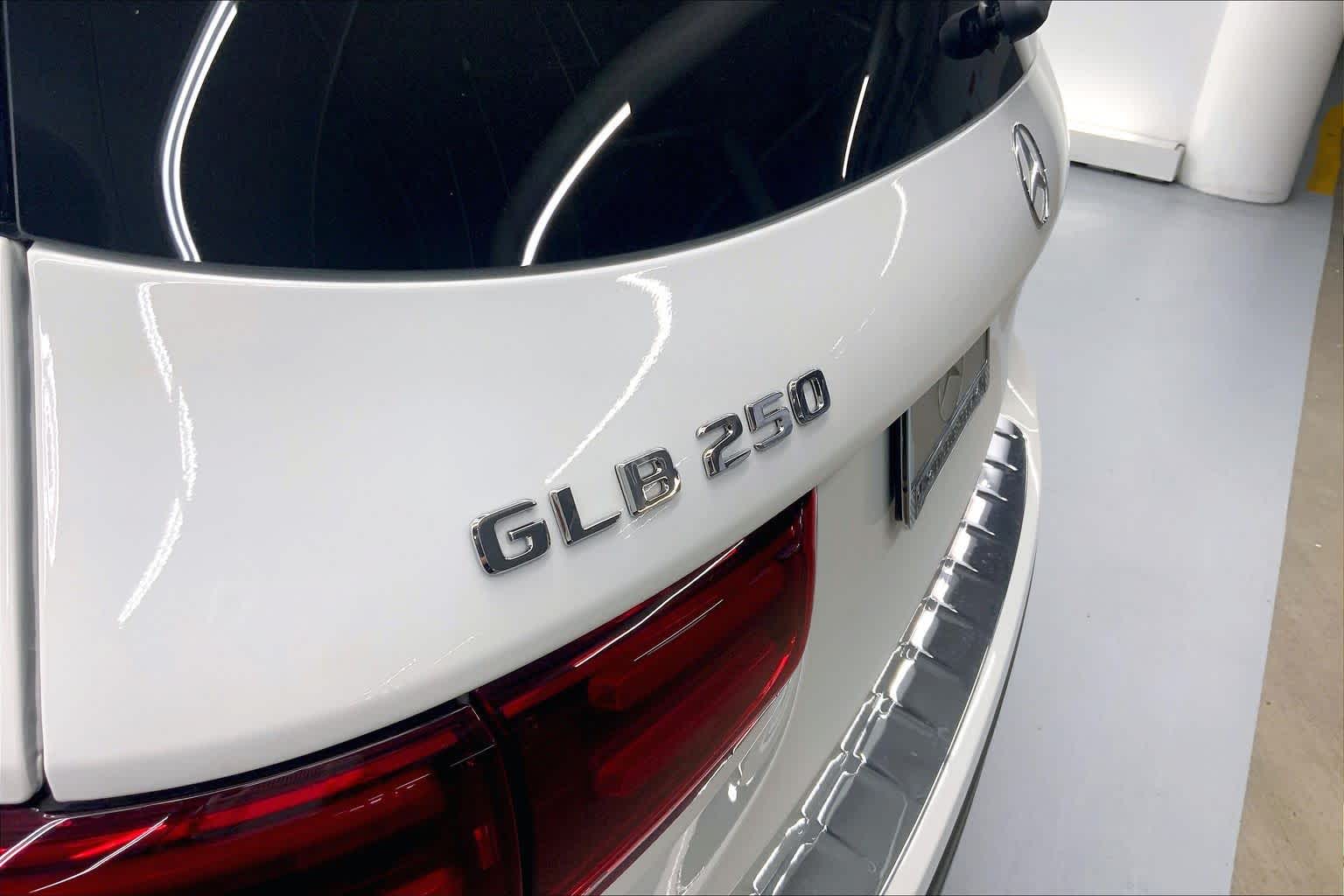 2026 Mercedes-Benz GLB 250 SUV