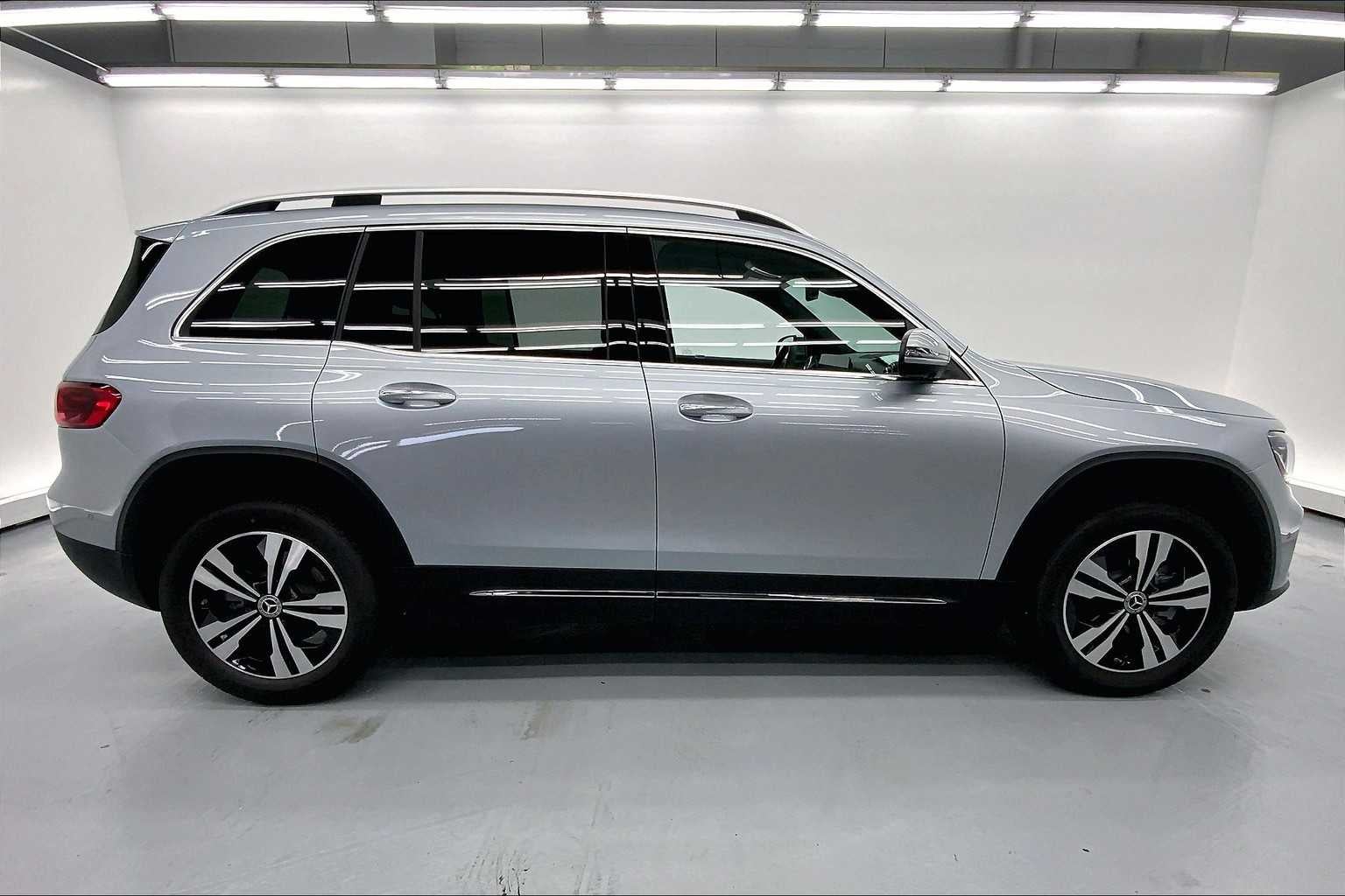 2026 Mercedes-Benz GLB 250 SUV