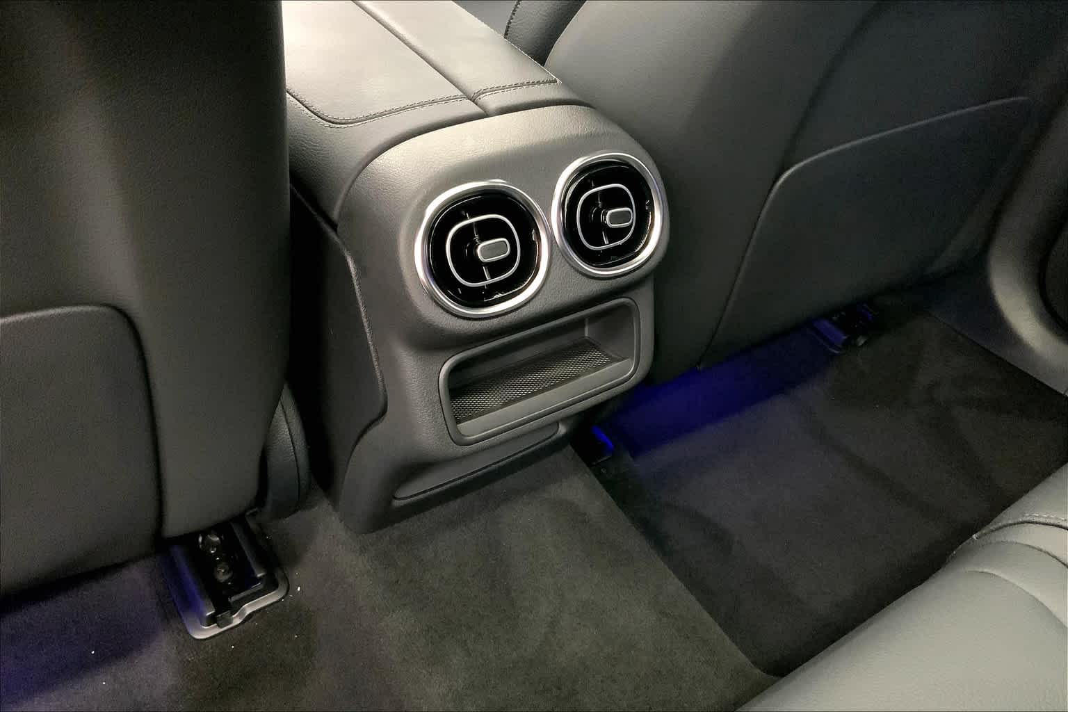 2025 Mercedes-Benz GLC 300 SUV