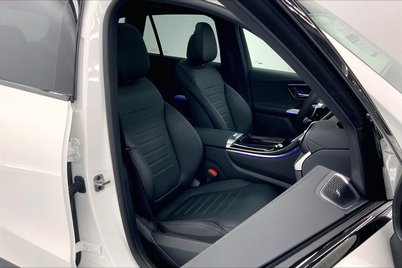 2025 Mercedes-Benz GLC 300 SUV