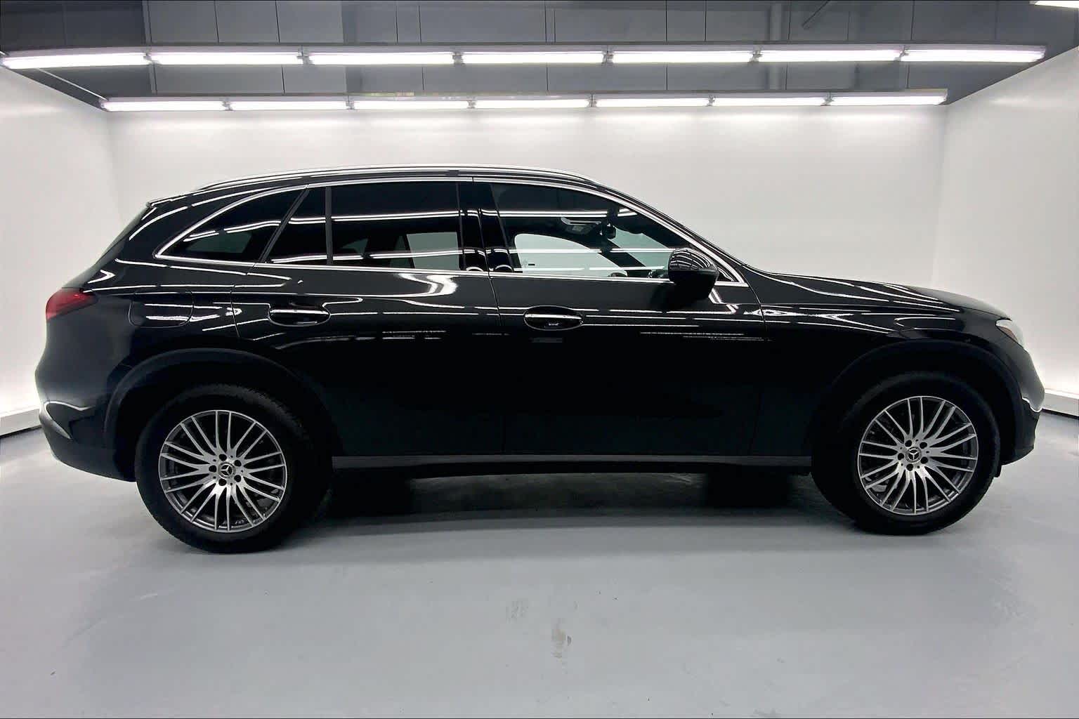 2026 Mercedes-Benz GLC 300 SUV