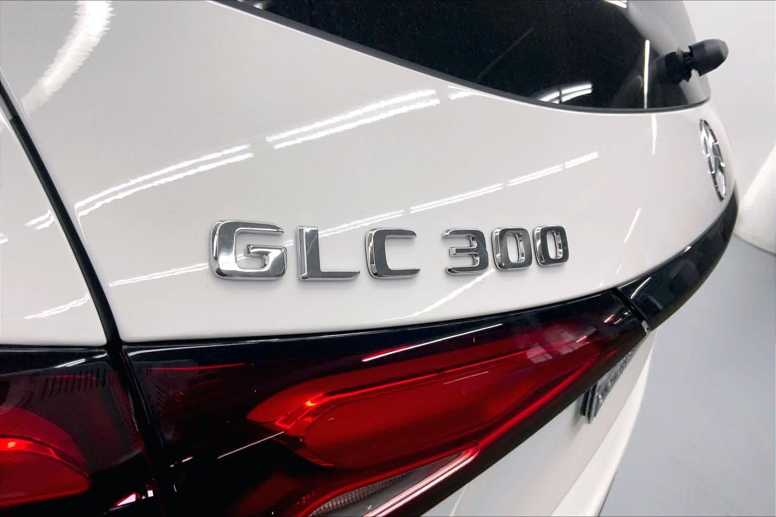 2026 Mercedes-Benz GLC 300 SUV
