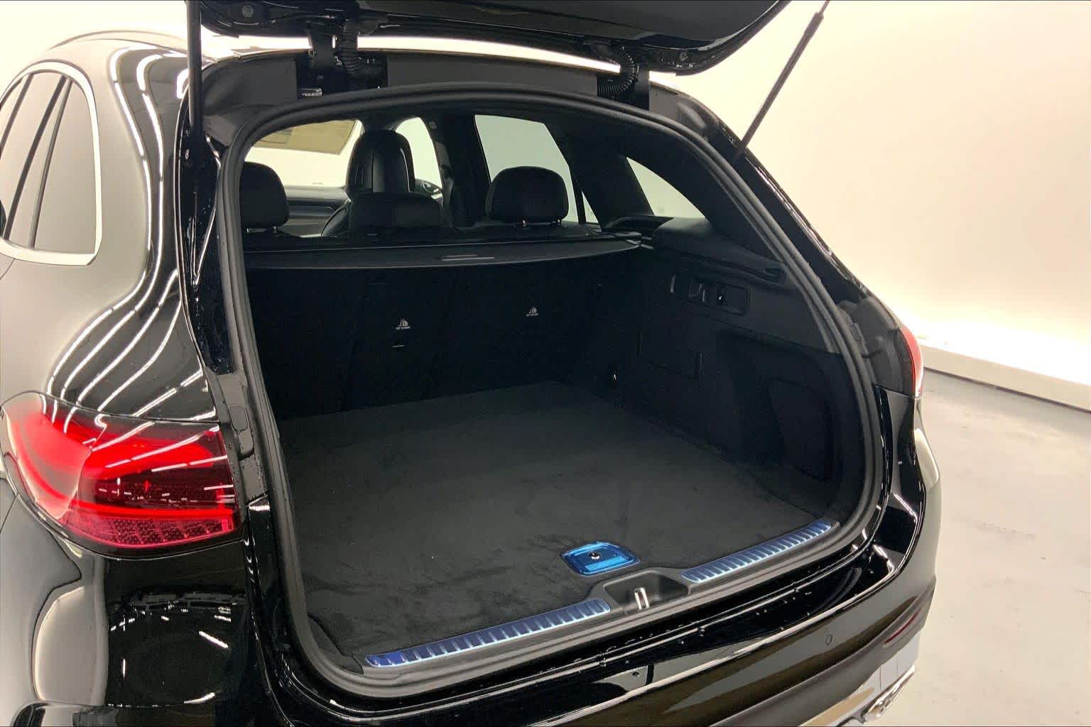 2026 Mercedes-Benz GLC 300 SUV