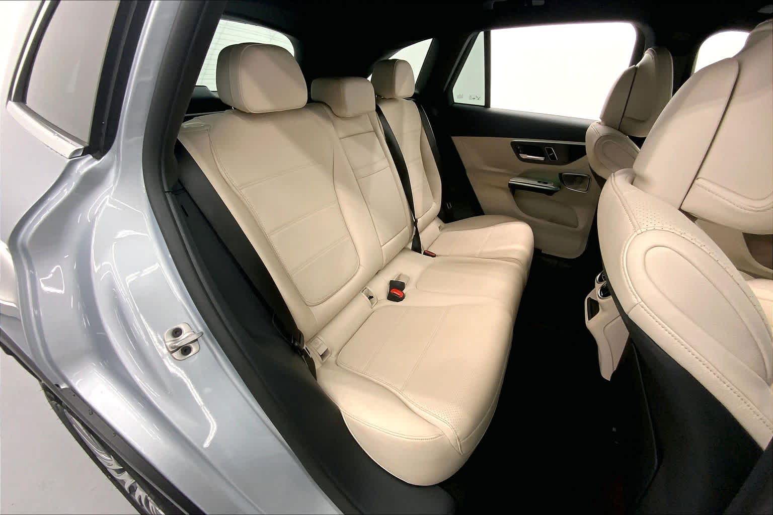 2026 Mercedes-Benz GLC 300 SUV