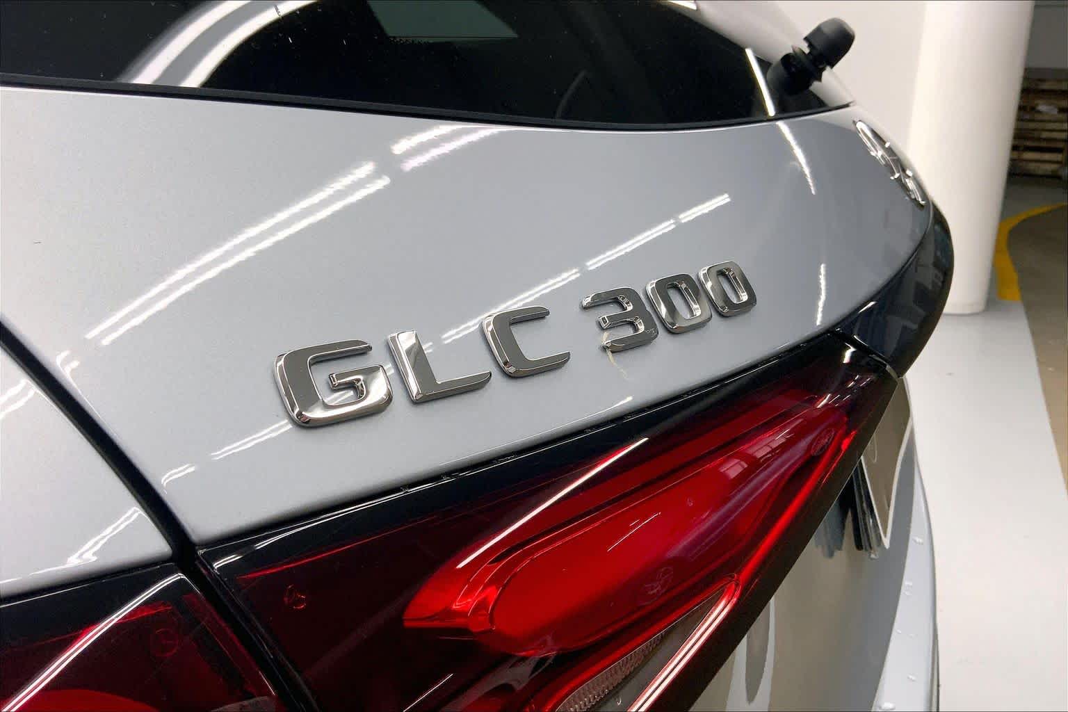 2026 Mercedes-Benz GLC 300 SUV