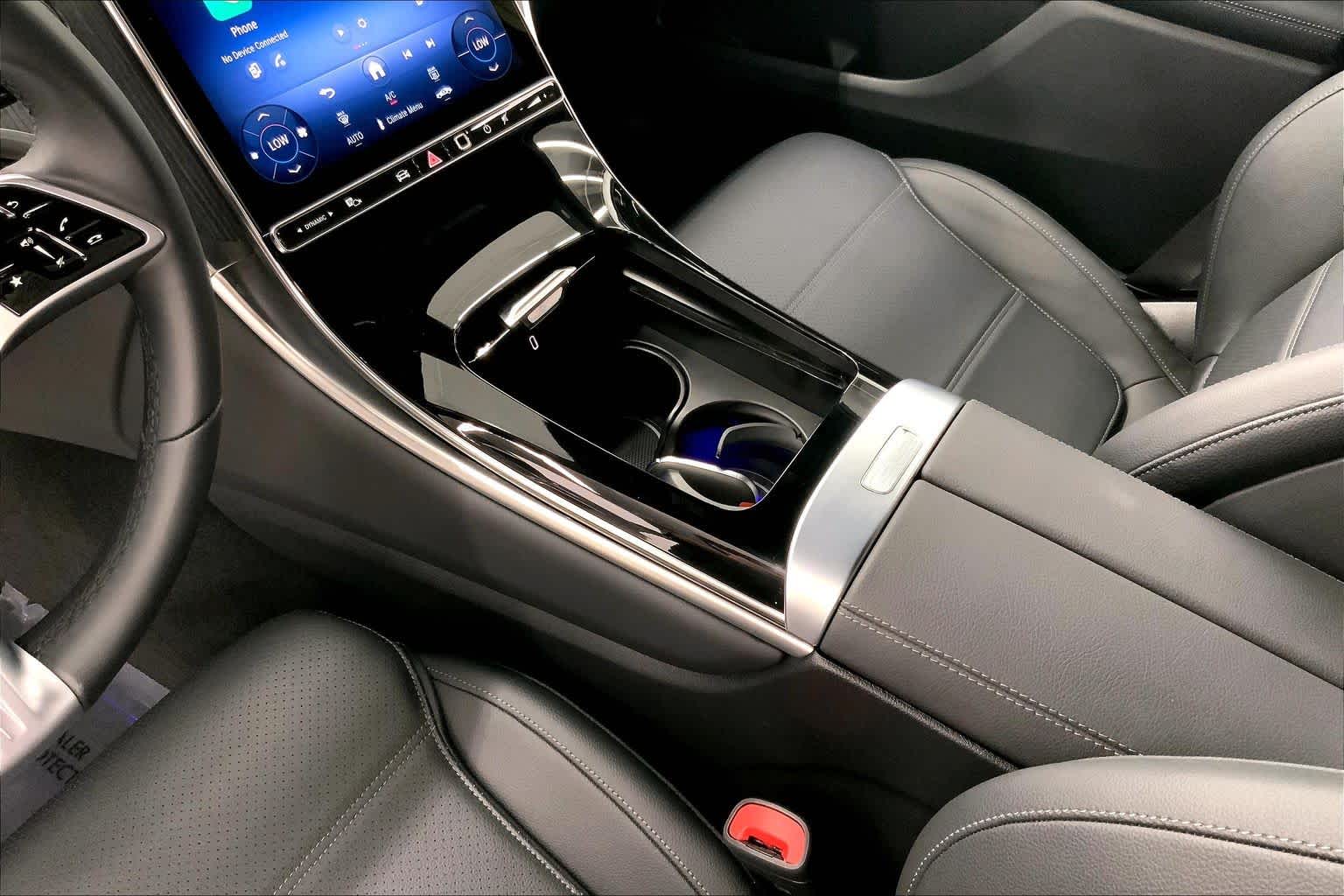 2025 Mercedes-Benz GLC GLC 300