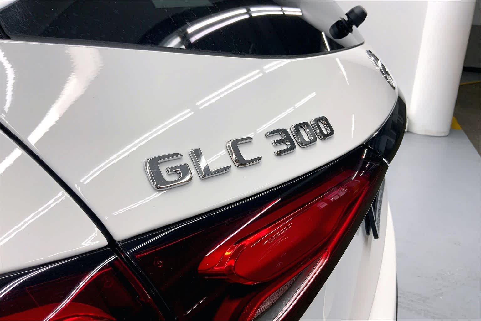 2026 Mercedes-Benz GLC 300 SUV