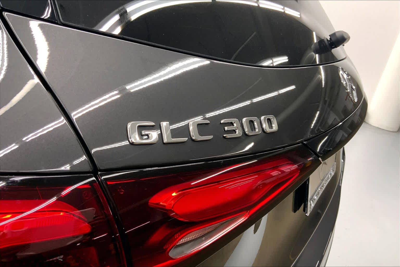 2026 Mercedes-Benz GLC 300 SUV