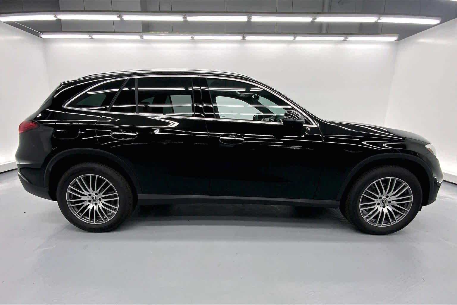 2026 Mercedes-Benz GLC 300 SUV
