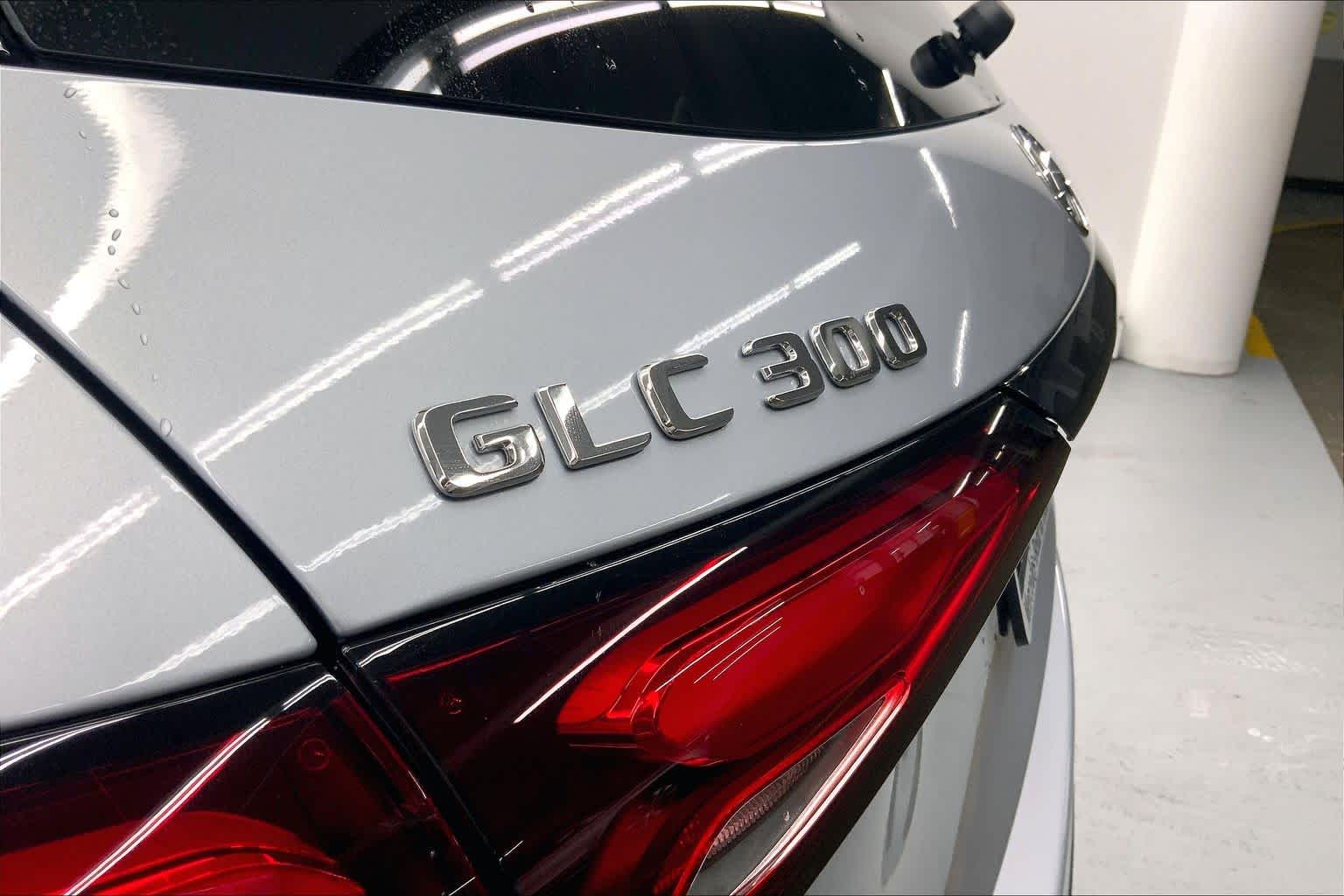 2026 Mercedes-Benz GLC 300 SUV