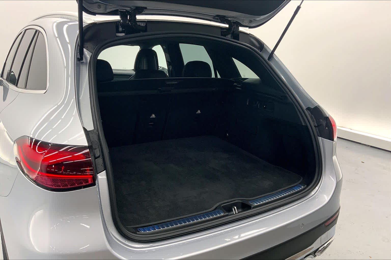 2026 Mercedes-Benz GLC 300 SUV