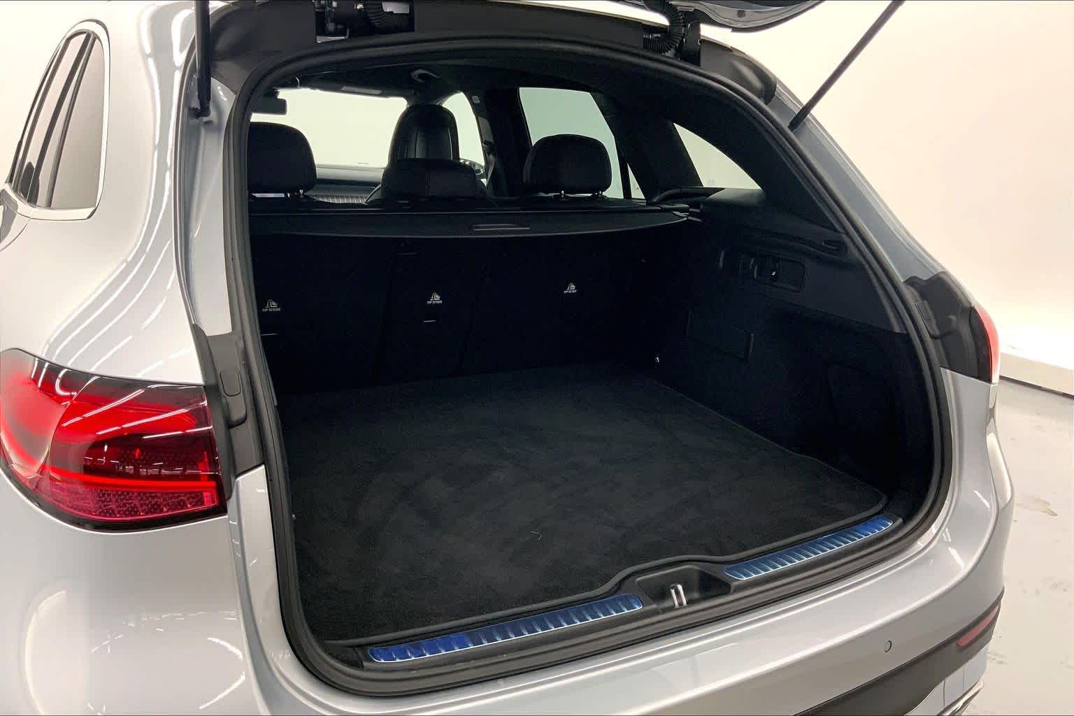 2026 Mercedes-Benz GLC 300 SUV