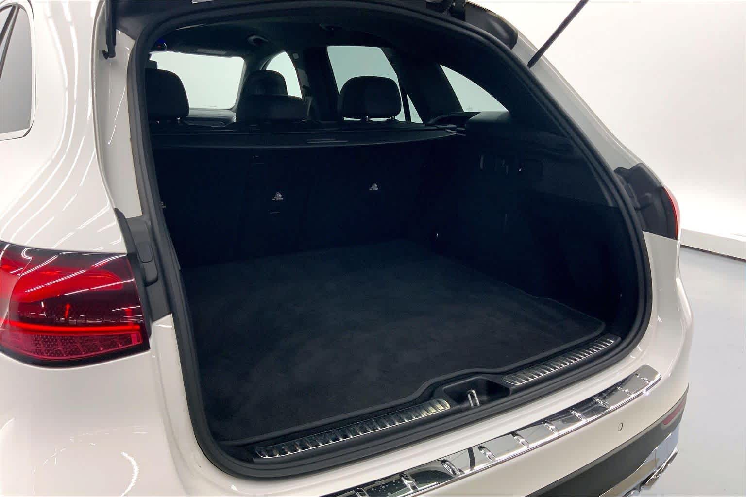 2024 Mercedes-Benz GLC 300 SUV