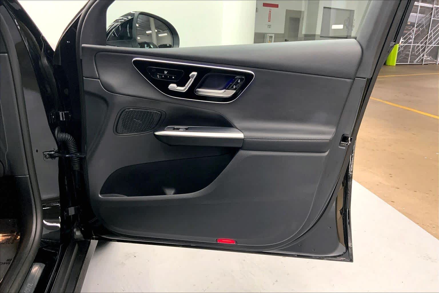 2025 Mercedes-Benz GLC GLC 300