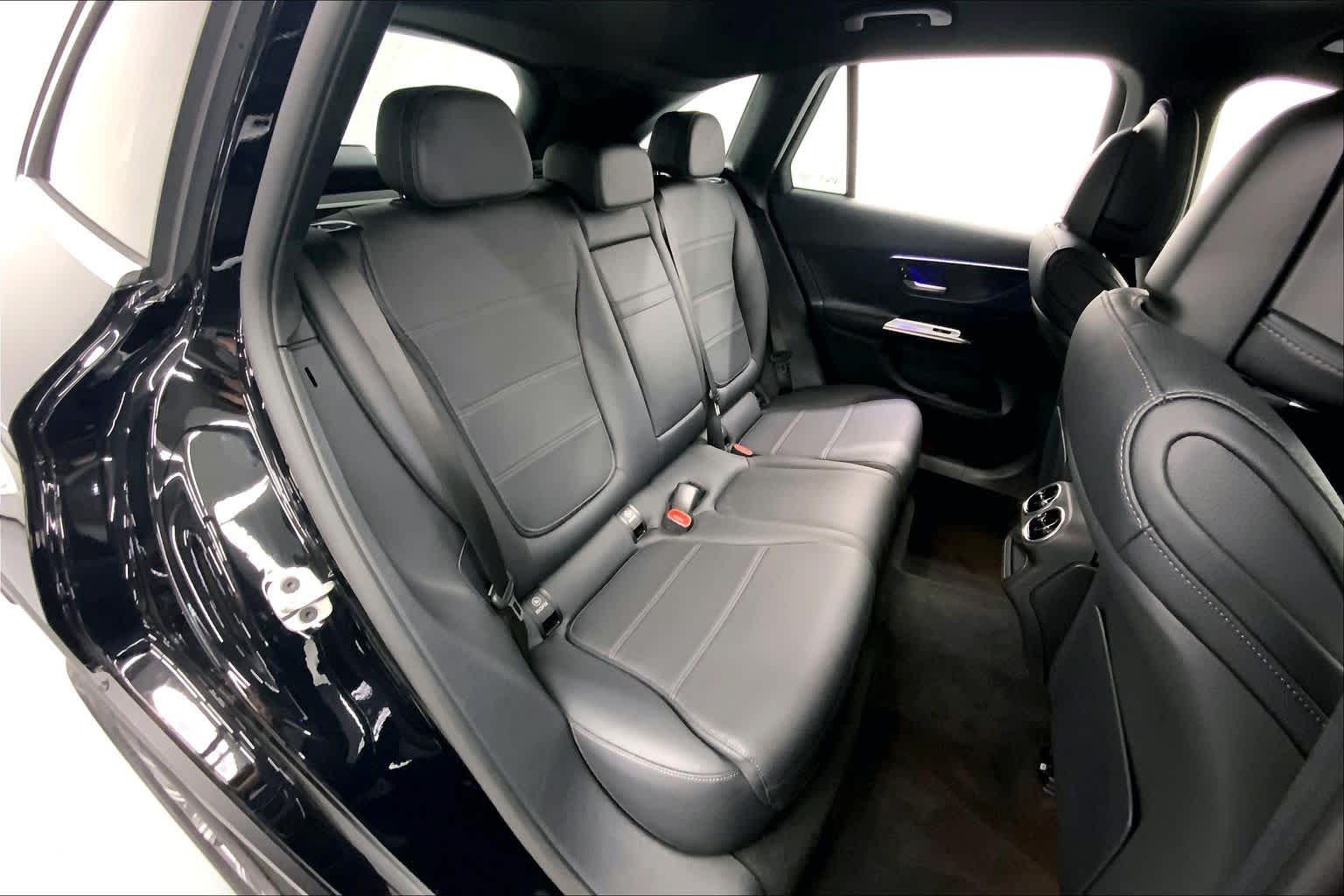 2025 Mercedes-Benz GLC GLC 300