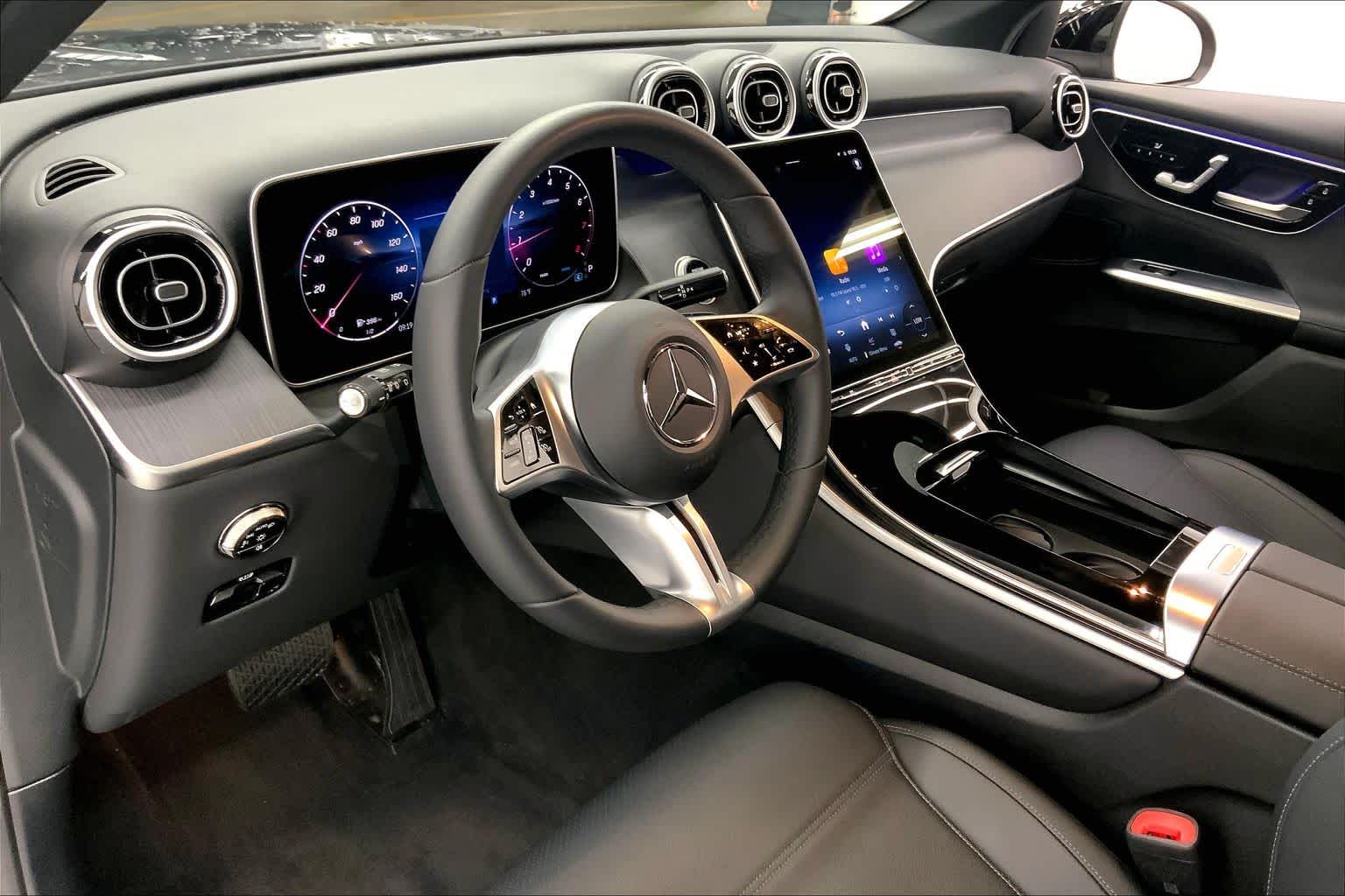 2025 Mercedes-Benz GLC GLC 300