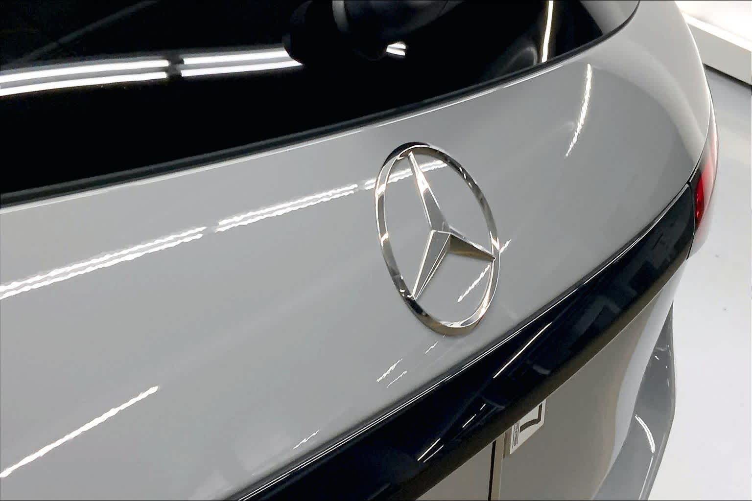 2026 Mercedes-Benz GLC 300 SUV