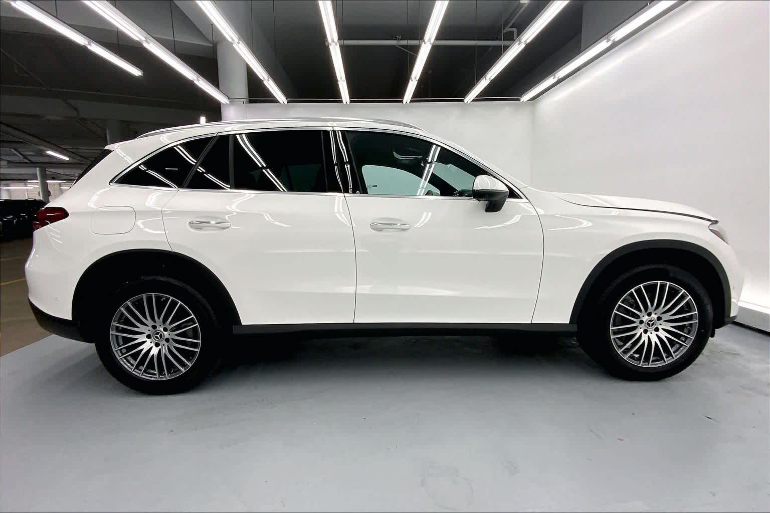 2026 Mercedes-Benz GLC 300 SUV