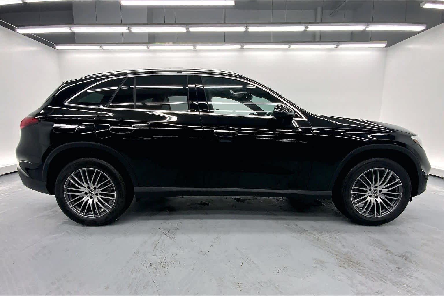 2026 Mercedes-Benz GLC 300 SUV