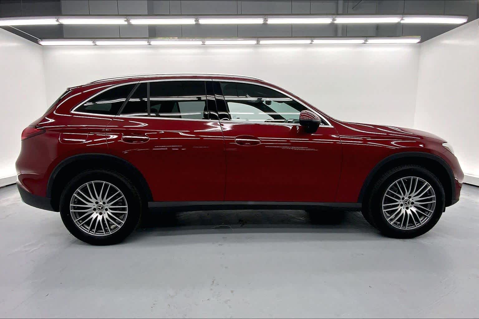 2026 Mercedes-Benz GLC 300 SUV