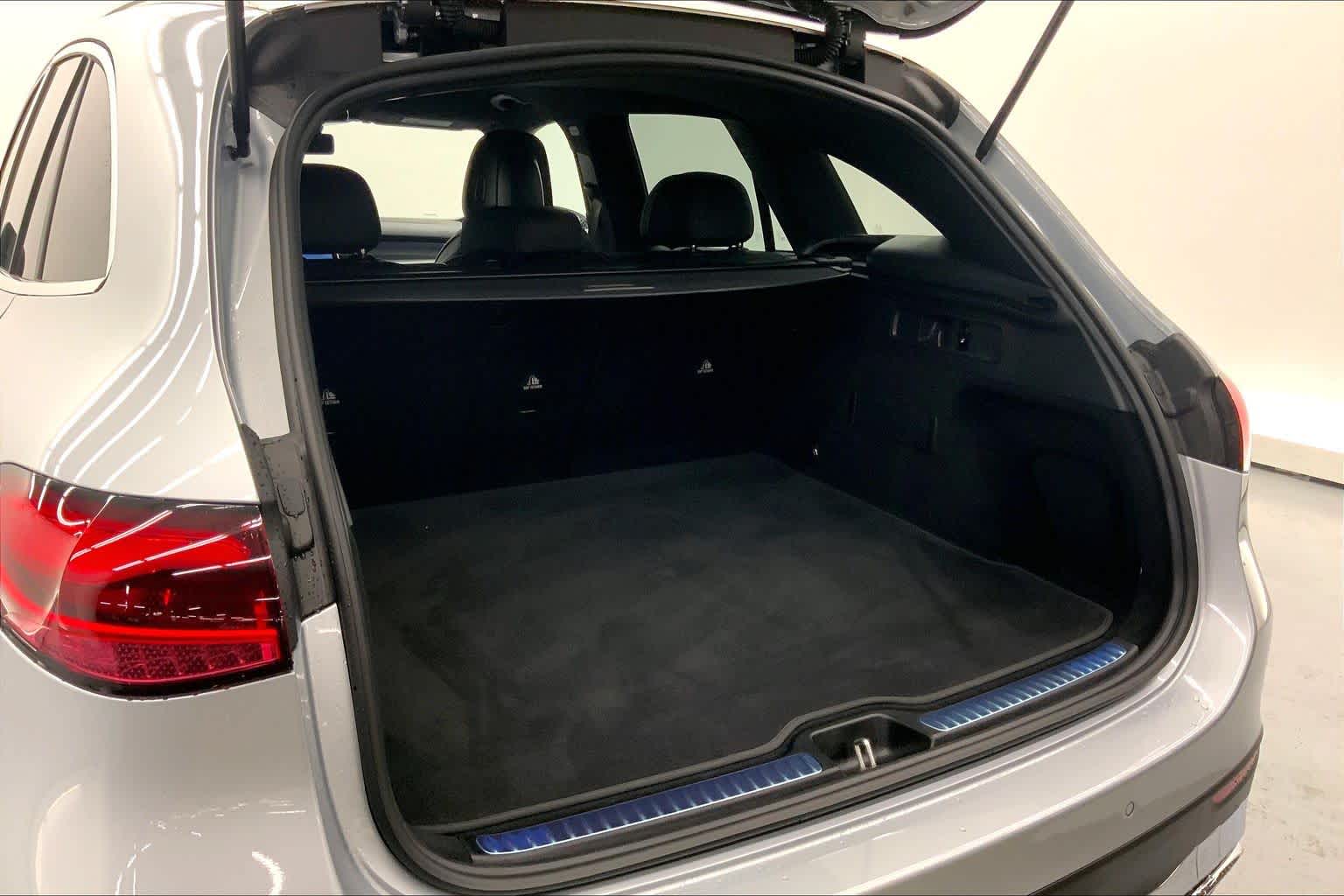 2026 Mercedes-Benz GLC 300 SUV