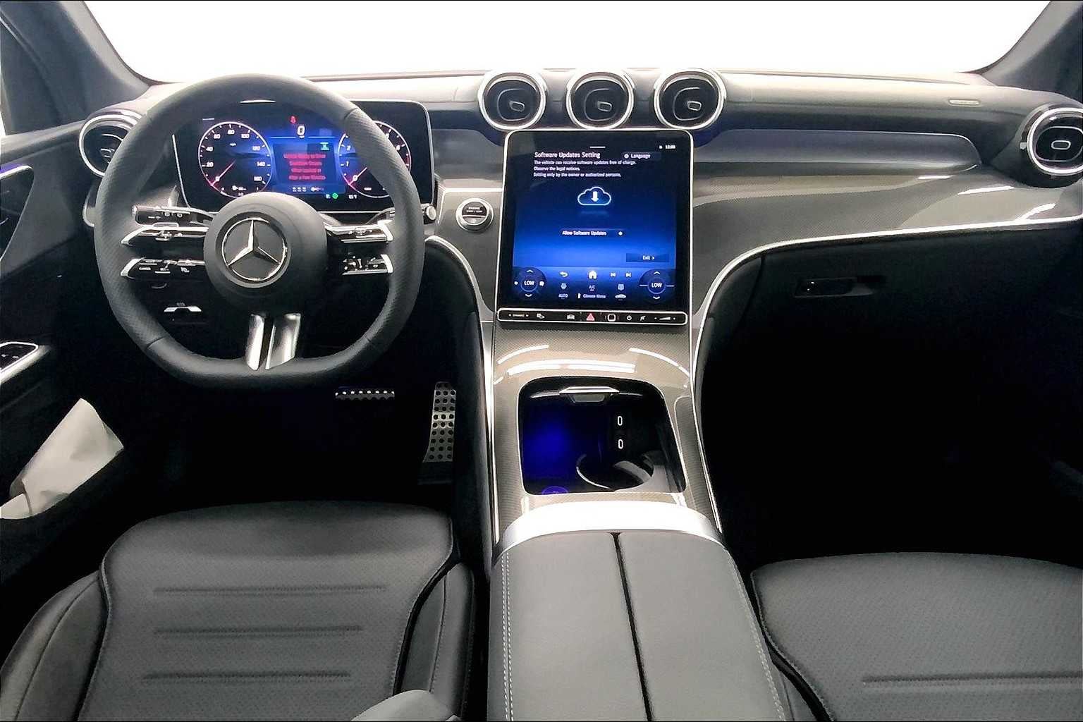 2025 Mercedes-Benz GLC 300 SUV