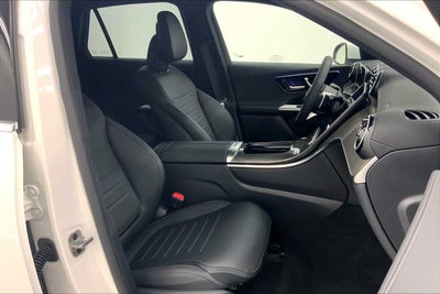 2025 Mercedes-Benz GLC 300 SUV