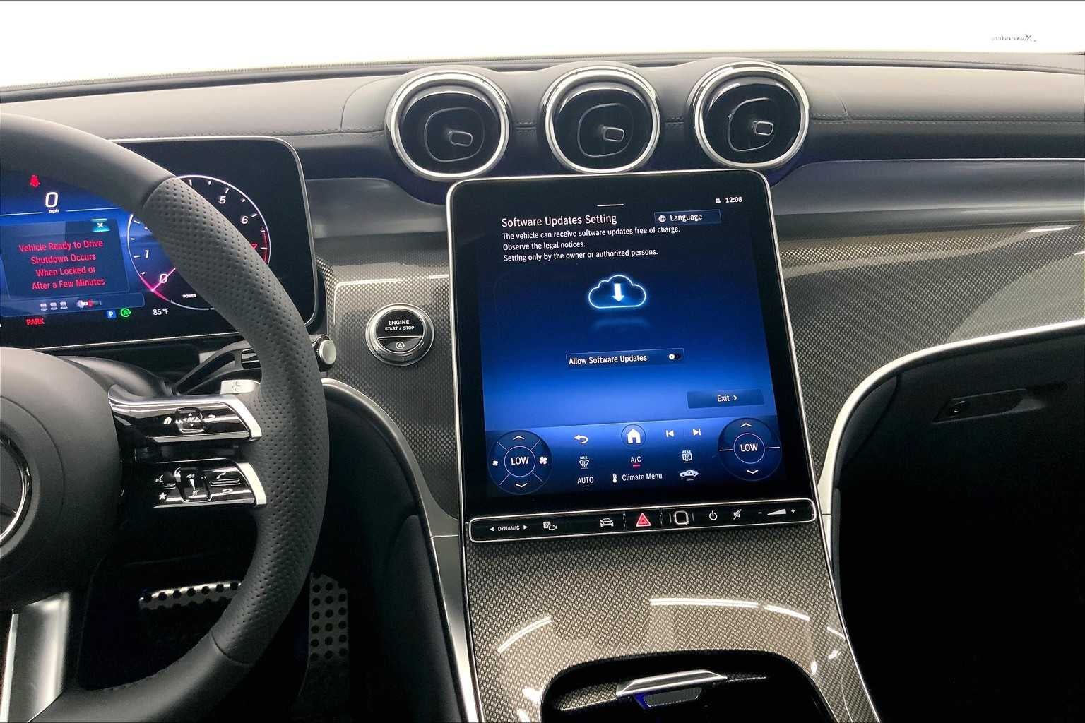 2025 Mercedes-Benz GLC 300 SUV