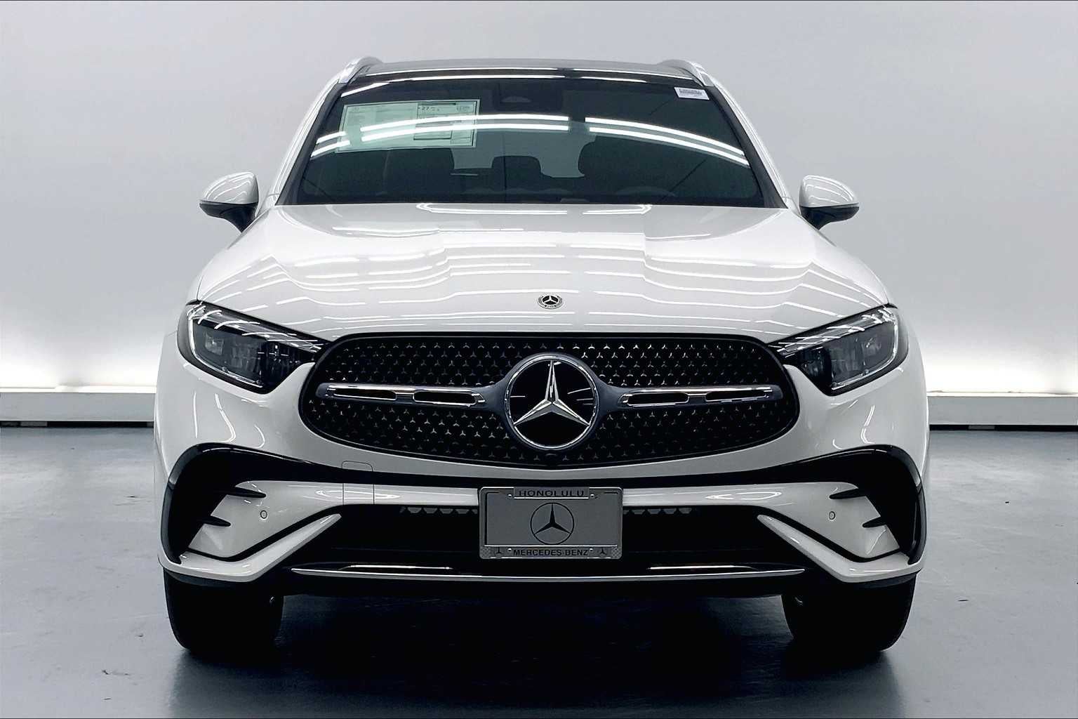 2025 Mercedes-Benz GLC 300 SUV