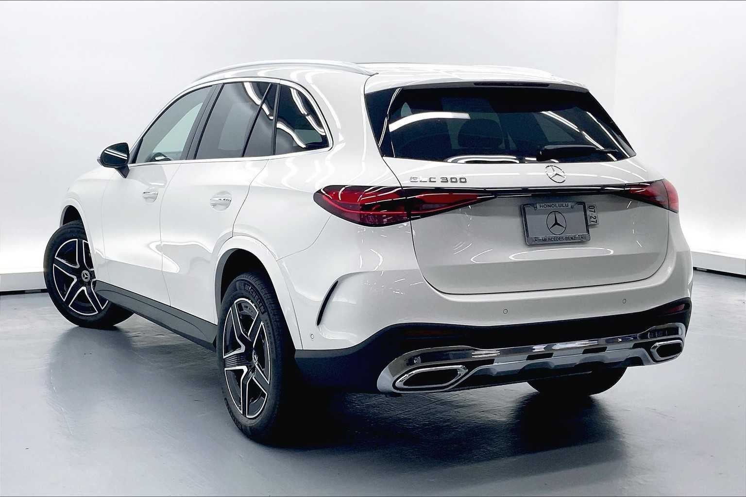 2025 Mercedes-Benz GLC 300 SUV