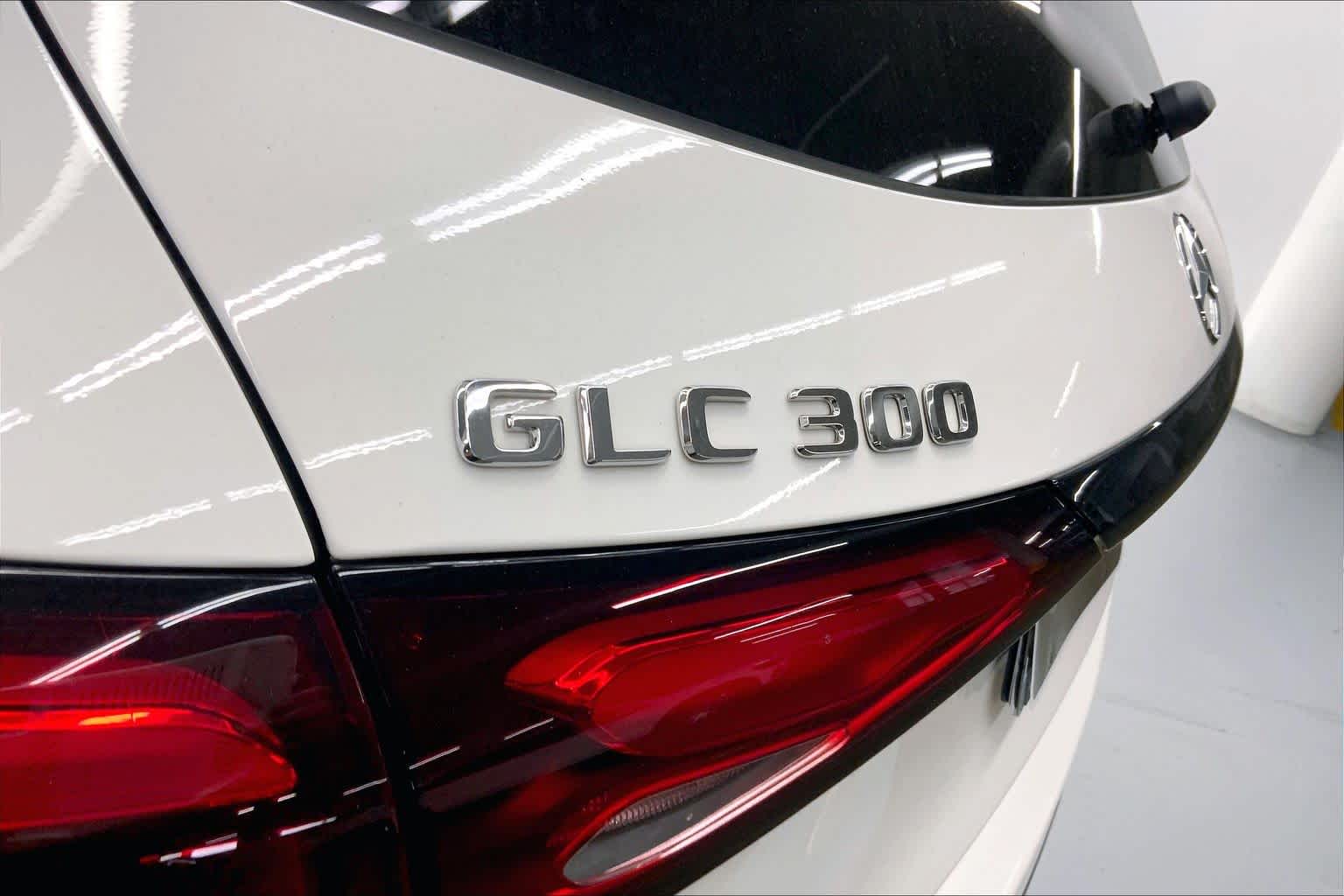 2026 Mercedes-Benz GLC 300 SUV