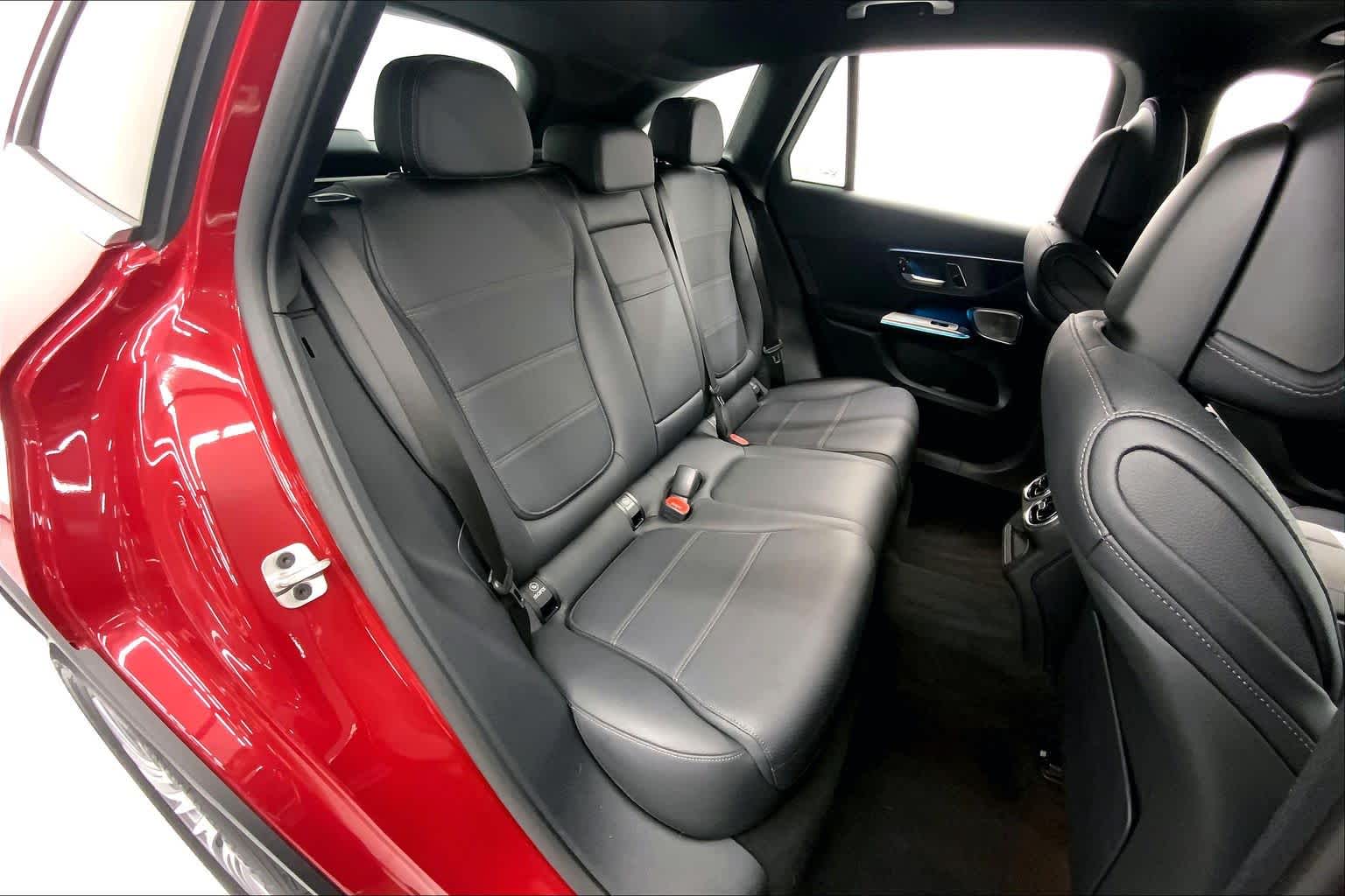 2026 Mercedes-Benz GLC 300 SUV
