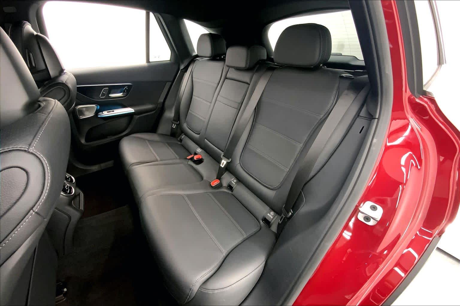 2026 Mercedes-Benz GLC 300 SUV