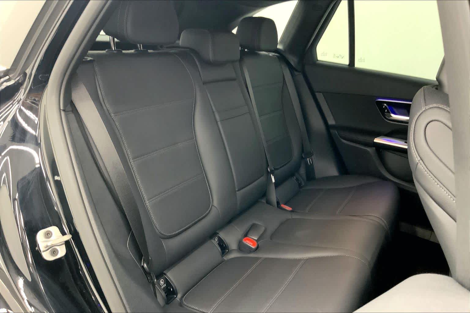 2026 Mercedes-Benz GLC 300 SUV