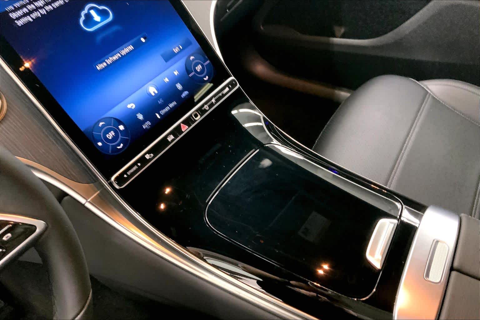2026 Mercedes-Benz GLC 300 SUV
