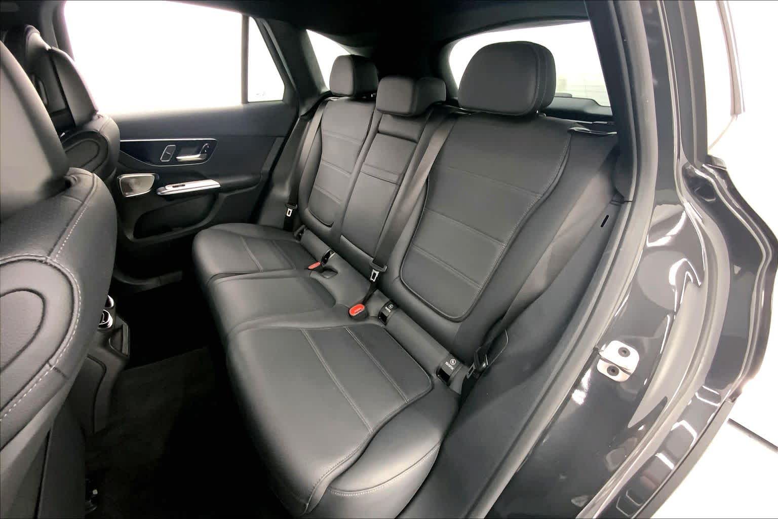 2026 Mercedes-Benz GLC 300 SUV
