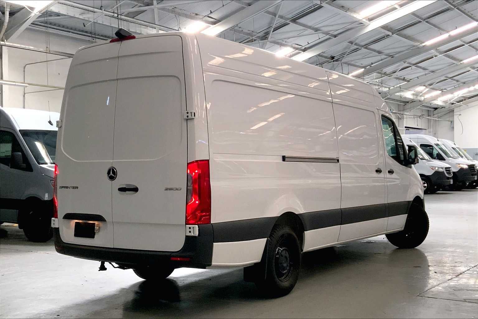 2024 Mercedes-Benz Sprinter 2500 High Roof I4 Diesel HO 170" RWD