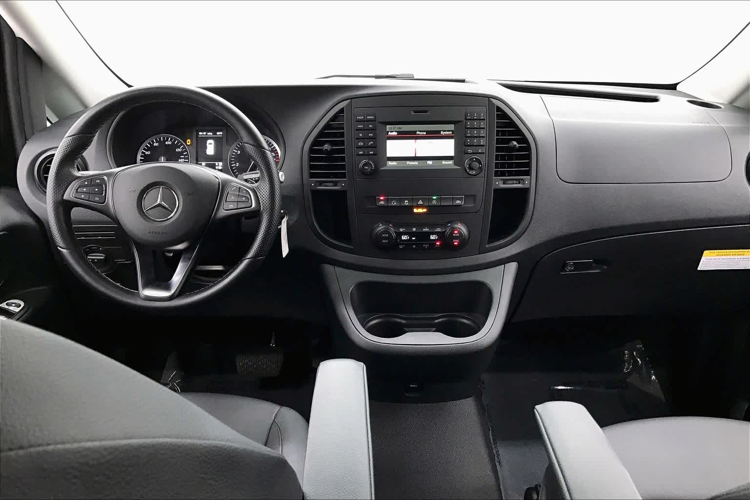 2019 Mercedes-Benz Metris Passenger Van Standard Roof 126 Wheelbase