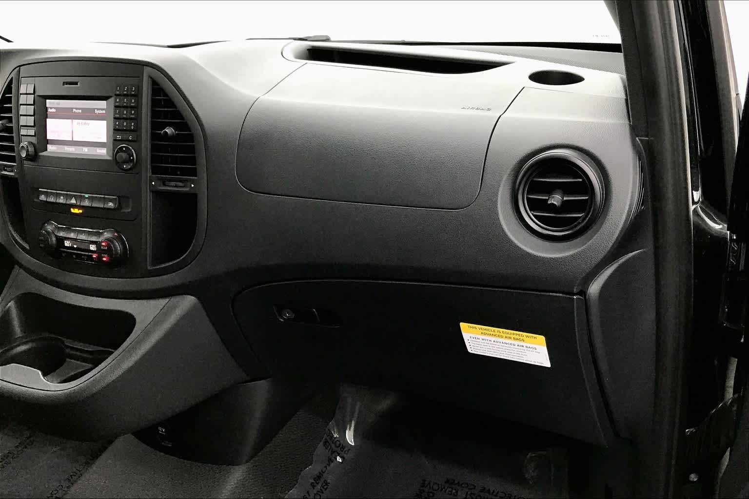 2019 Mercedes-Benz Metris Passenger Van Standard Roof 126 Wheelbase