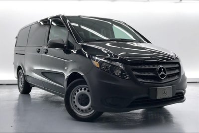 2019 Mercedes-Benz Metris Passenger Van Standard Roof 126 Wheelbase