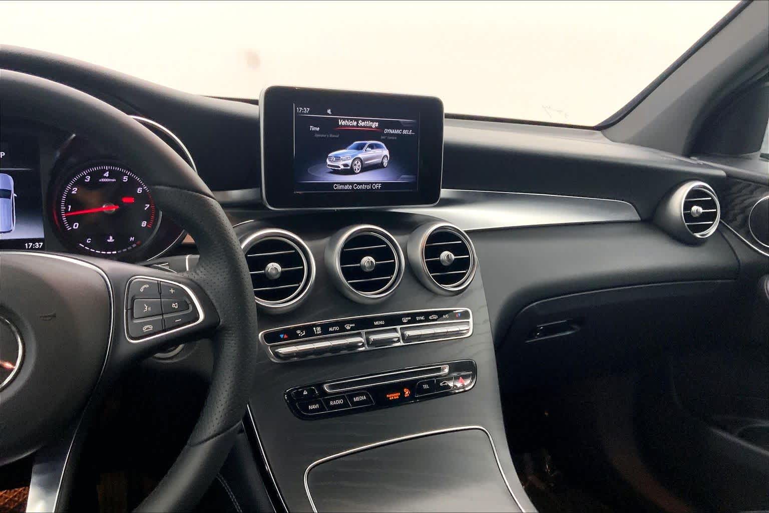 2018 Mercedes-Benz GLC 300 SUV