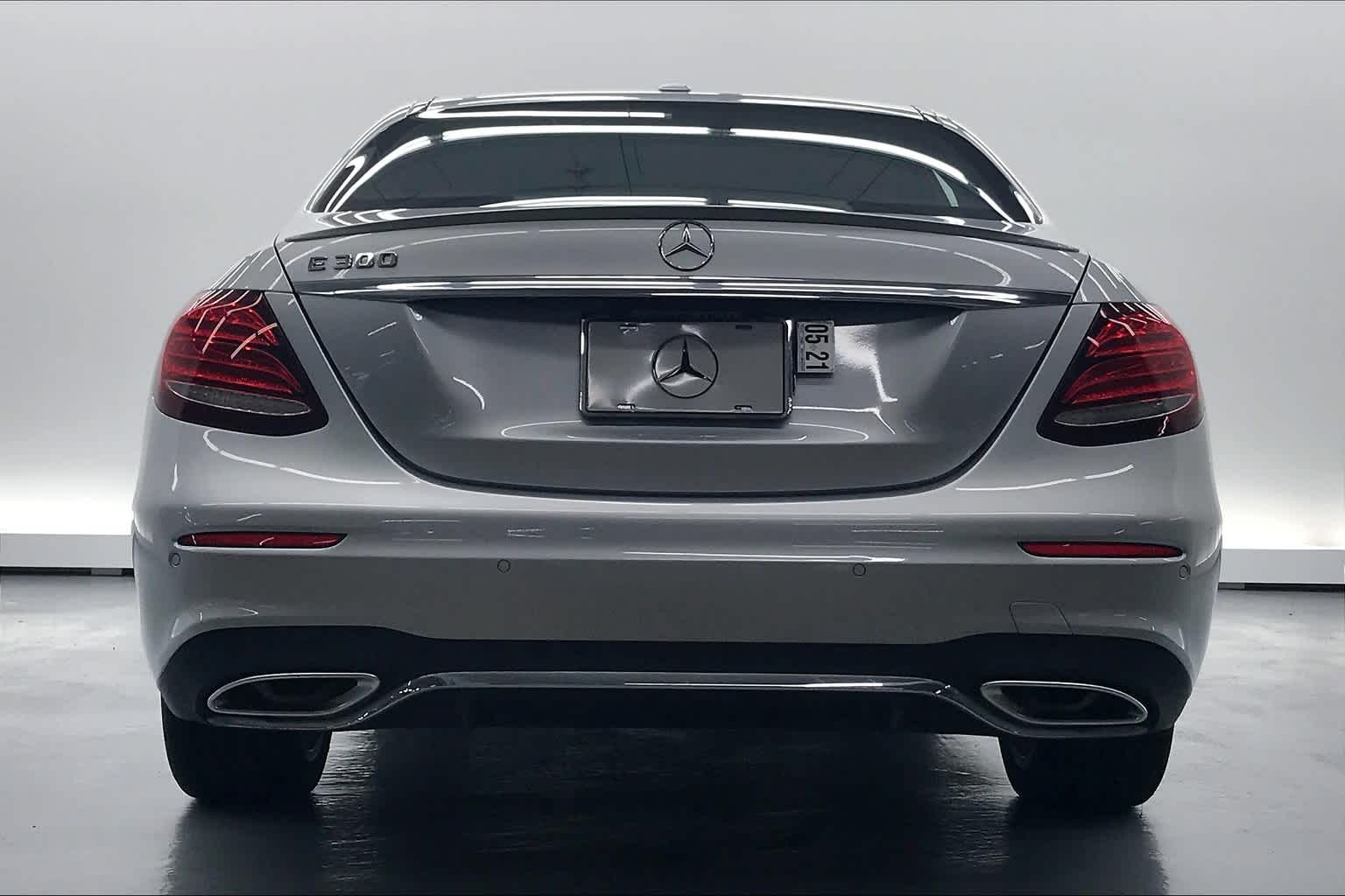 2017 Mercedes-Benz E 300 RWD Sedan